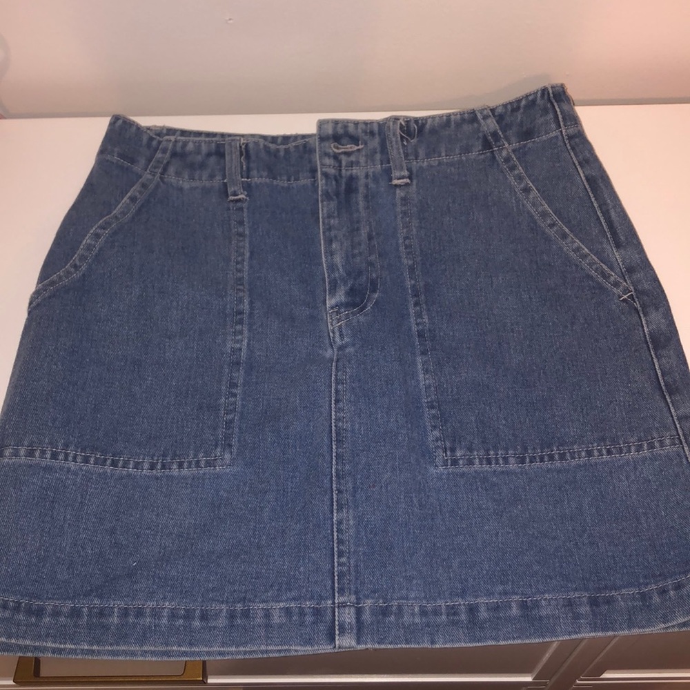 high waisted denim skirt